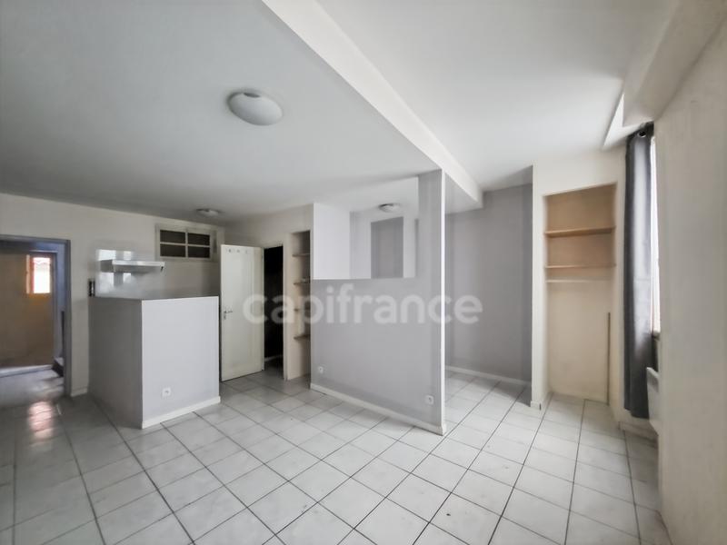 Immeuble - 140 m² - 10 pièces