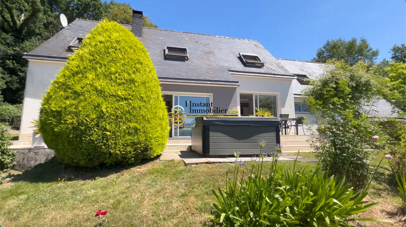 Maison - 174 m² - 6 pièces