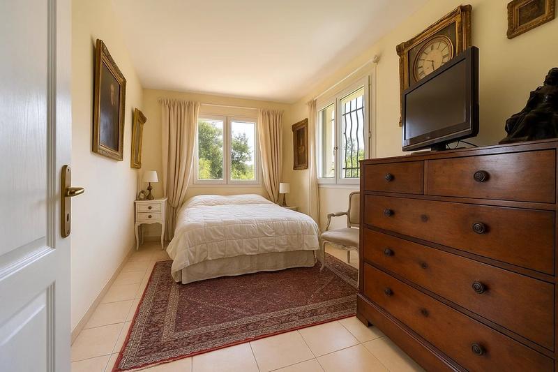 Maison - 312 m² - 7 pièces