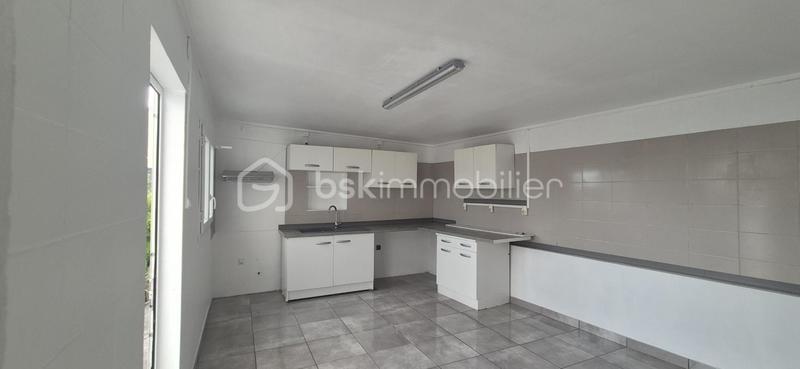 Maison - 96 m² - 5 pièces