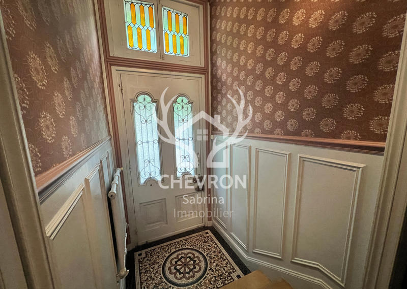 Maison - 259 m² - 10 pièces