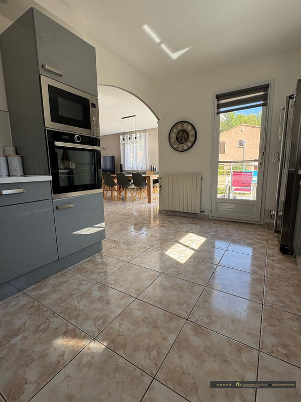 Villa - 100 m² - 4 pièces