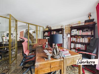 Maison - 223 m² - 7 pièces