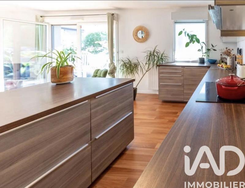 Appartement - 84 m² - 4 pièces