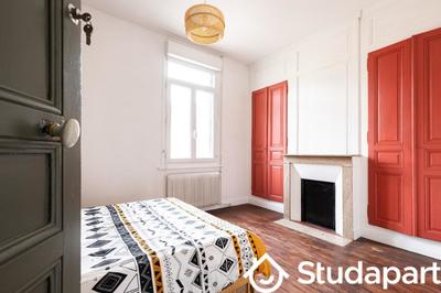 Chambre - 10 m² - 1 pièce