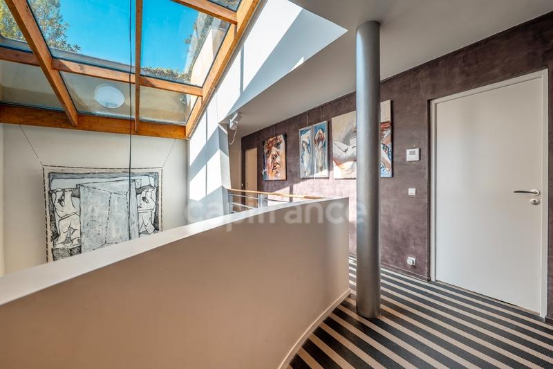 Maison - 262 m² - 8 pièces