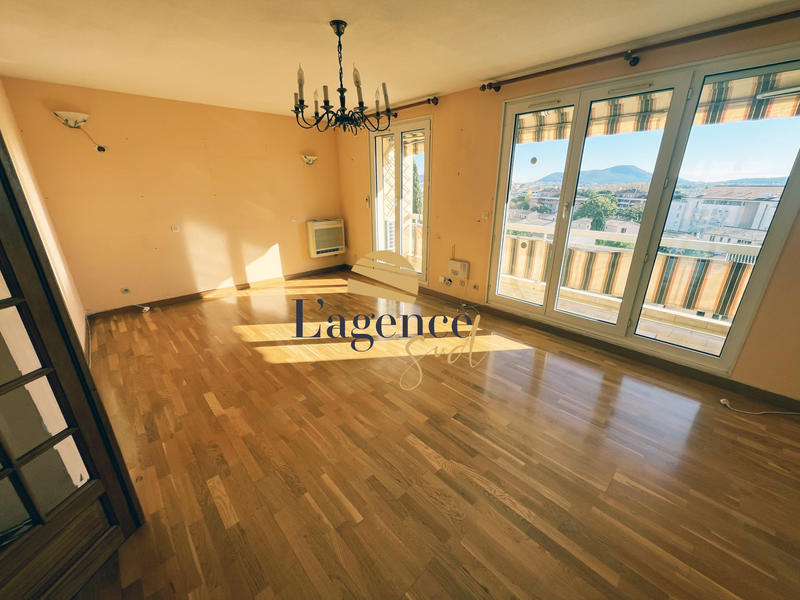 Appartement - 70 m² - 3 pièces