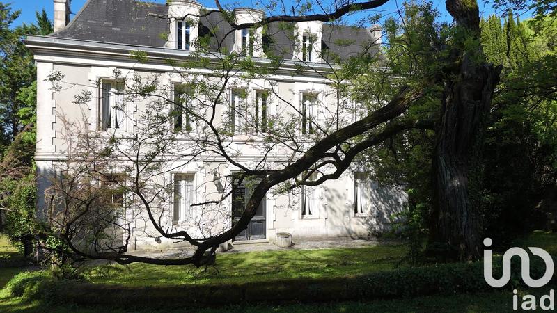 Maison de ville - 373 m² - 14 pièces