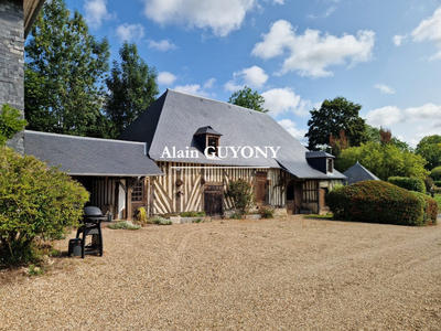 Maison - 224 m² - 9 pièces