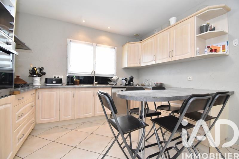 Maison - 169 m² - 6 pièces