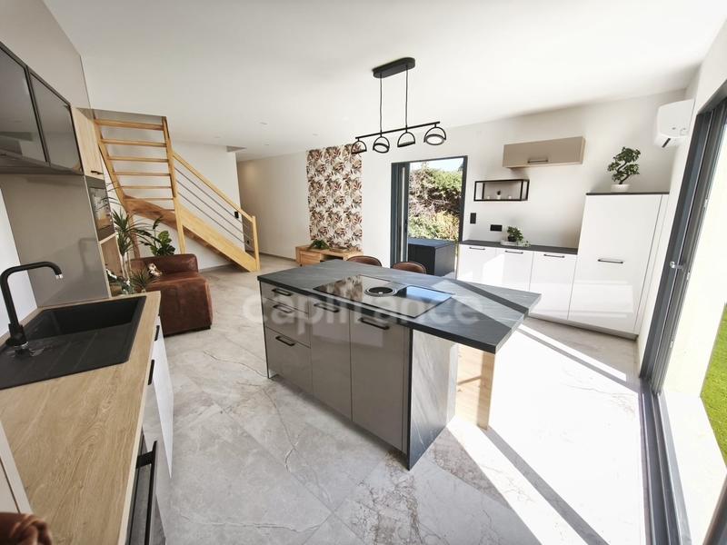 Maison - 85 m² - 4 pièces