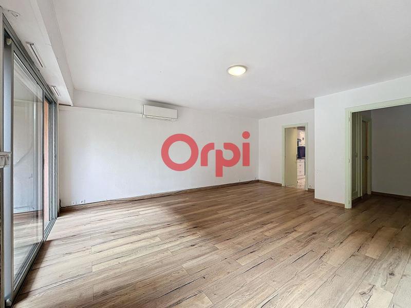 Appartement - 87 m² - 4 pièces