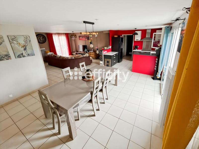 Maison - 120 m² - 5 pièces