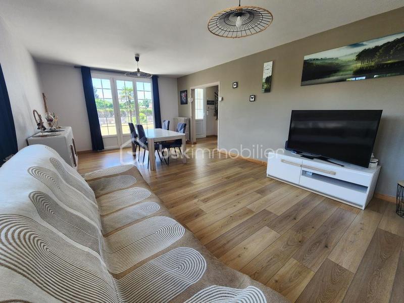 Maison traditionnelle - 138 m² - 6 pièces