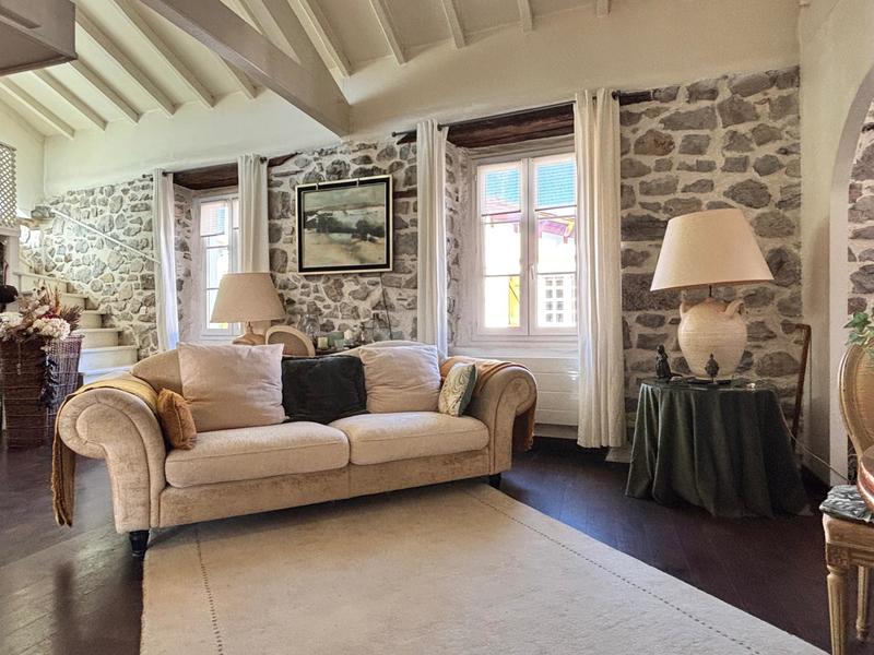 Appartement - 107 m² - 4 pièces