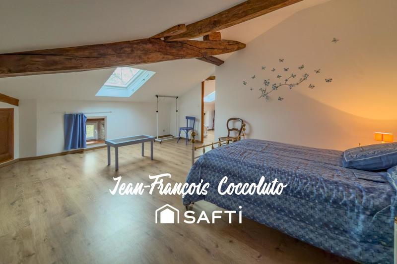 Maison - 166 m² - 7 pièces