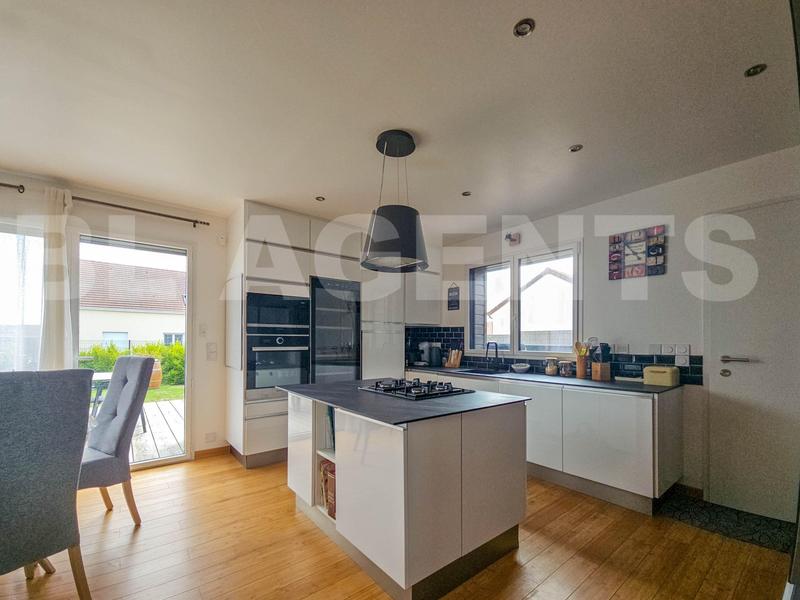 Maison de bois - 99 m² - 4 pièces