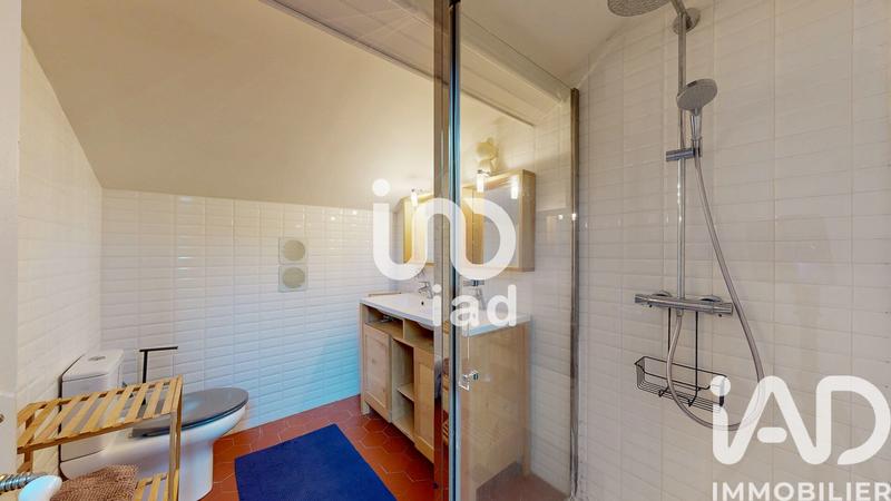 Maison - 260 m² - 9 pièces