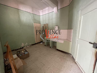 Maison traditionnelle - 140 m² - 6 pièces