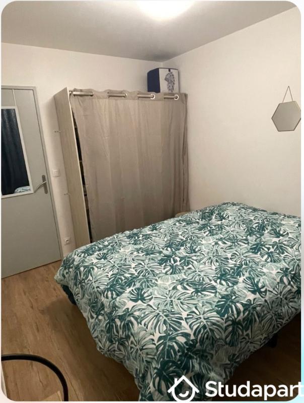 Chambre - 10 m² - 1 pièce