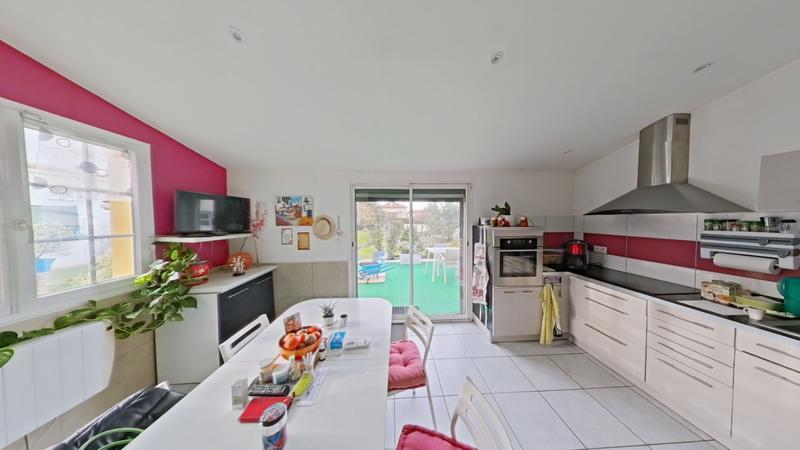 Maison - 106 m² - 4 pièces