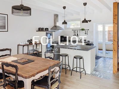 Maison - 106 m² - 5 pièces