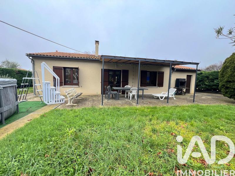 Maison - 90 m² - 5 pièces