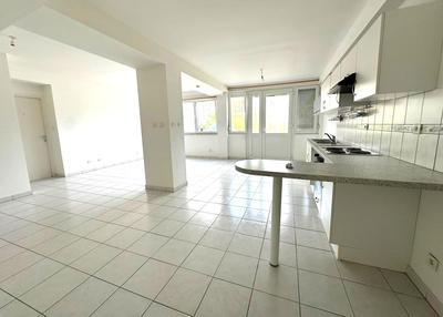 Appartement - 64 m² - 2 pièces