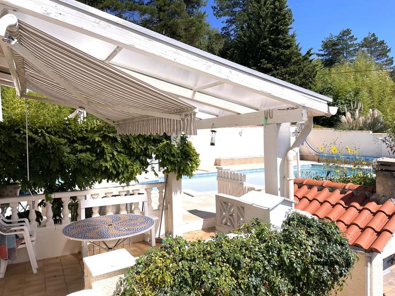 Maison - 161 m² - 6 pièces