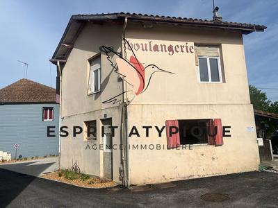 Maison - 176 m² - 10 pièces