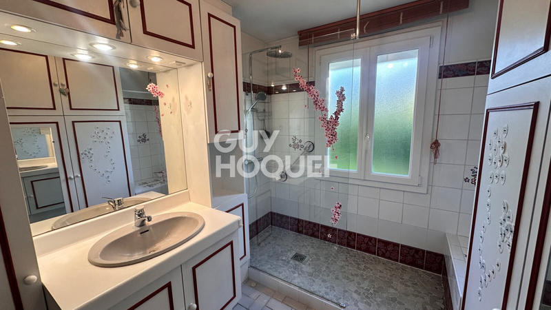 Maison - 122 m² - 4 pièces