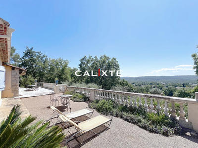 Villa - 270 m² - 8 pièces