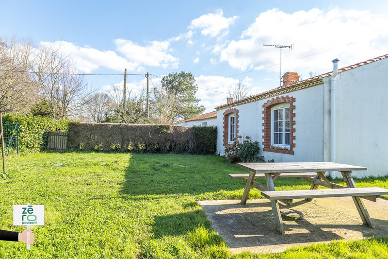 Maison - 422 m² - 24 pièces