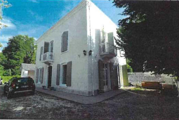 Maison - 206 m² - 7 pièces