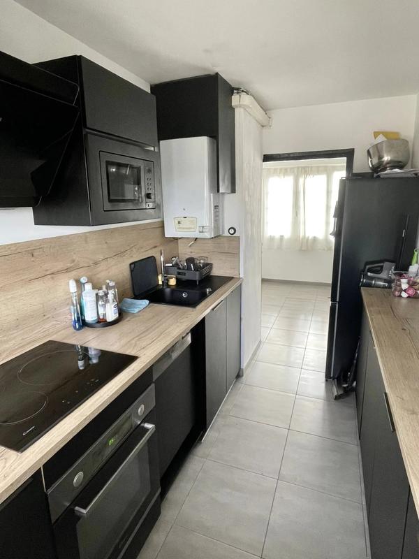 Appartement - 80 m² - 4 pièces