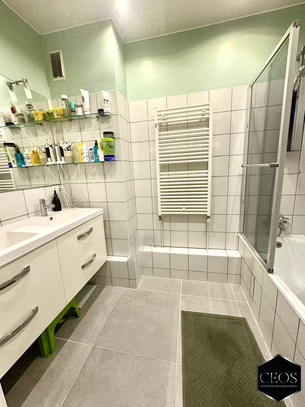 Maison traditionnelle - 83 m² - 5 pièces