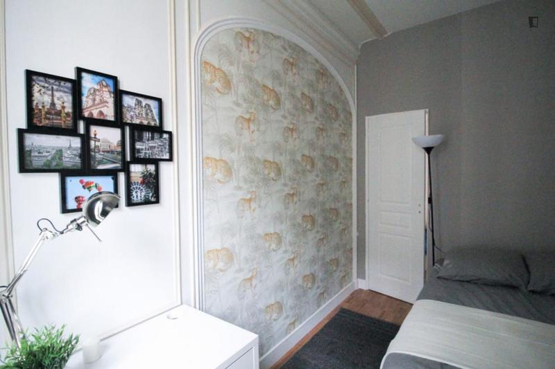 Chambre - 10 m² - 5 pièces