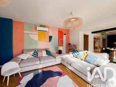 Maison - 200 m² - 10 pièces