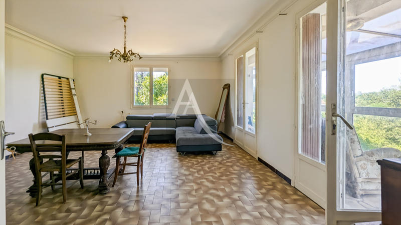 Maison - 101 m² - 5 pièces