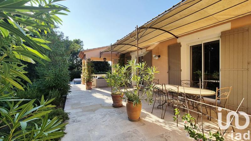 Maison - 225 m² - 6 pièces