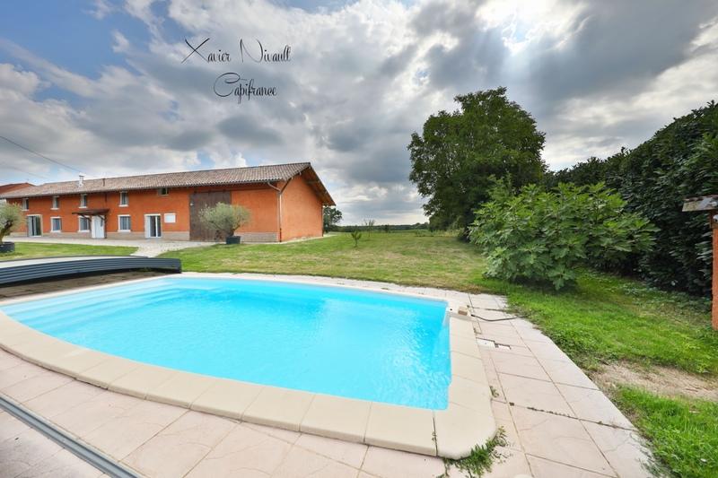 Maison - 291 m² - 10 pièces