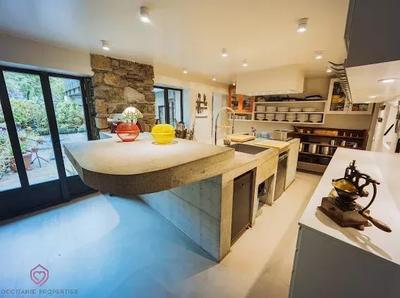 Maison chambre d'hôtes - 380 m²