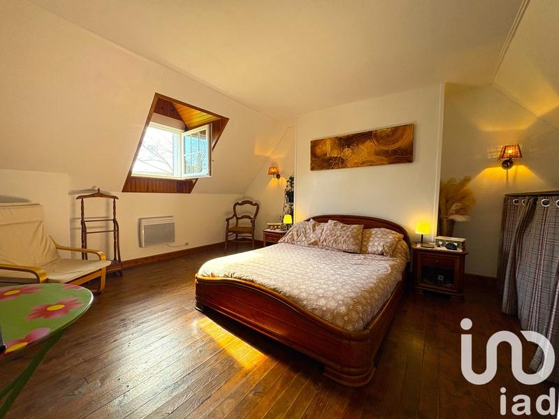 Maison - 252 m² - 10 pièces