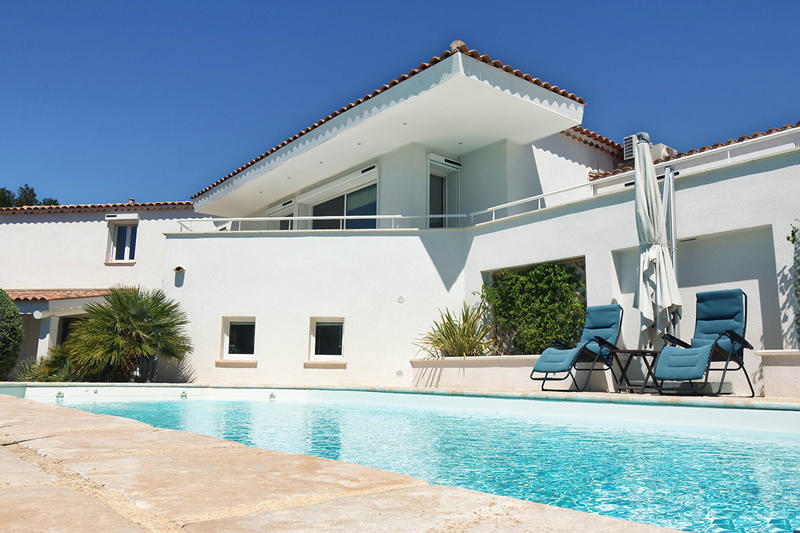 Maison - 297 m² - 8 pièces