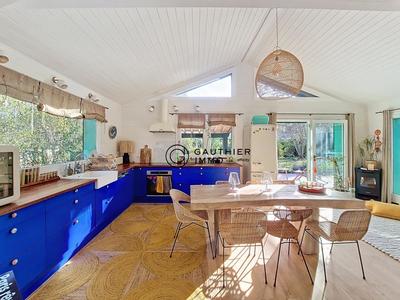 Maison - 105 m² - 5 pièces