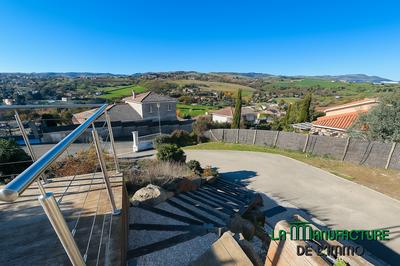 Maison - 145 m² - 5 pièces