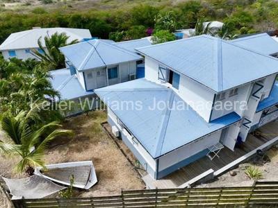 Propriété - 256 m² - 8 pièces