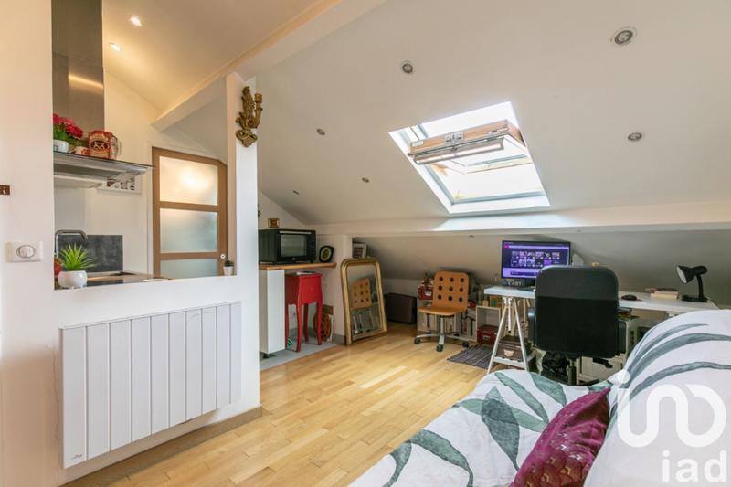 Studio - 11 m² - 1 pièce