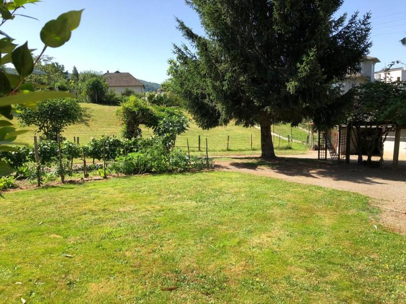 Maison en pierre - 216 m² - 8 pièces