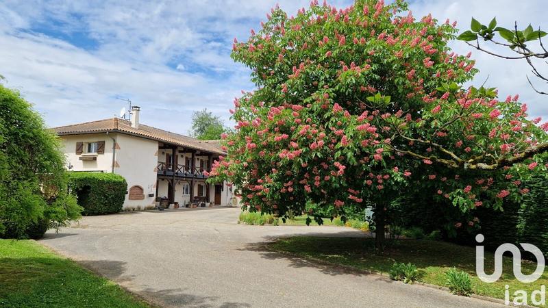 Maison - 262 m² - 10 pièces